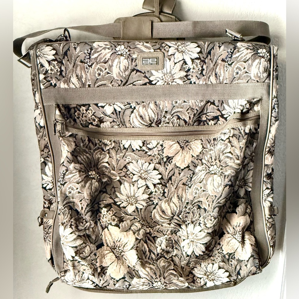 Vintage Amelia Earhart Luggage Garment Bag – Floral Tapestry Travel Case